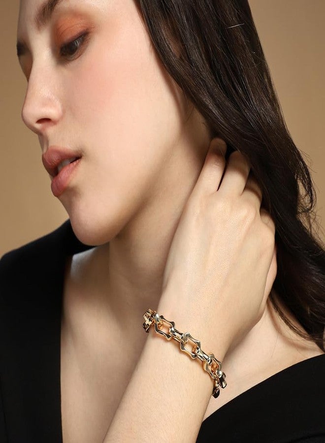 SOHI Women The Bracket-Link Chain Bracelet | California Gold Colour | One-Size | Metallic Alloy Material | Lobster Clasp Closure | Bracelet For Casual - Image 4