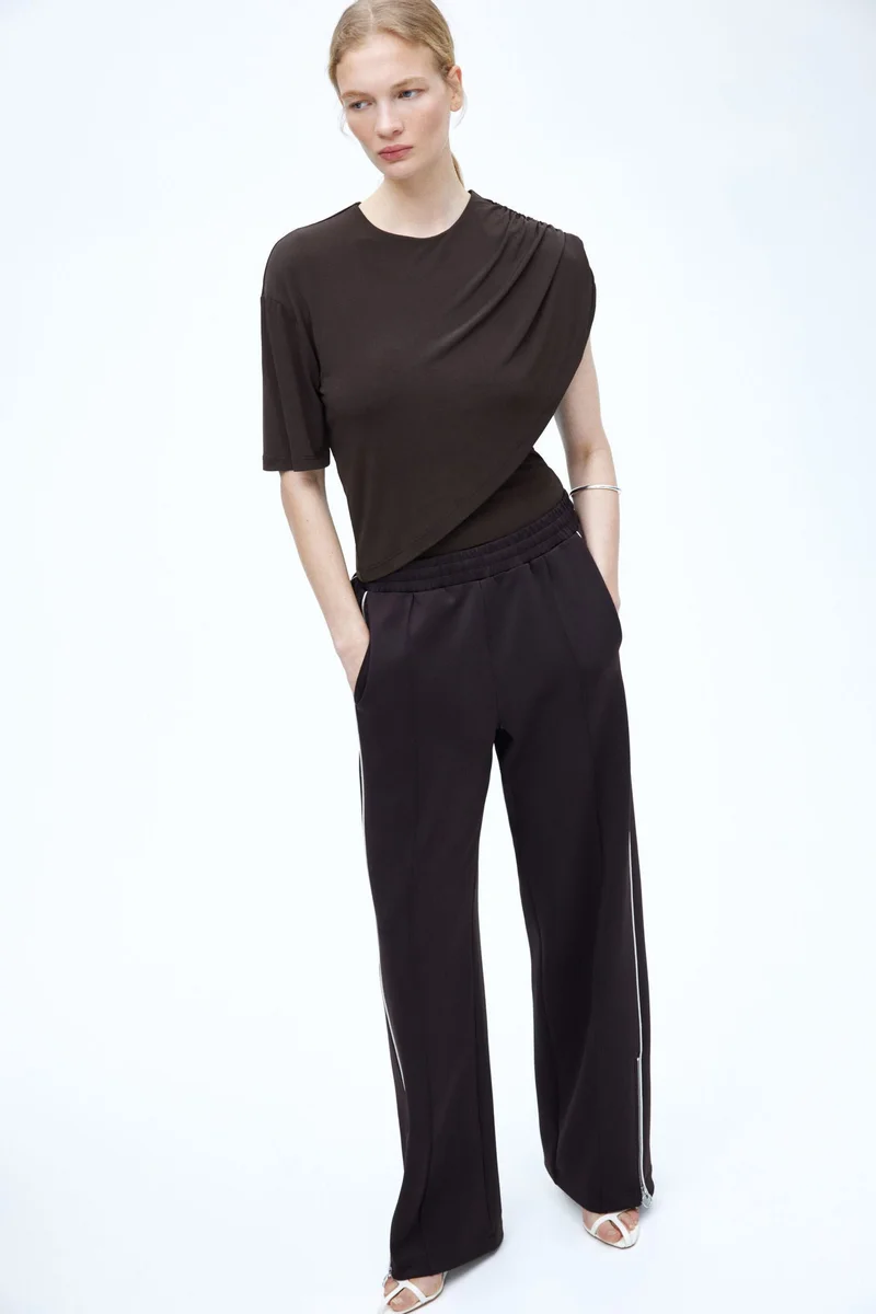 اتش اند ام بلوزة منسدلة