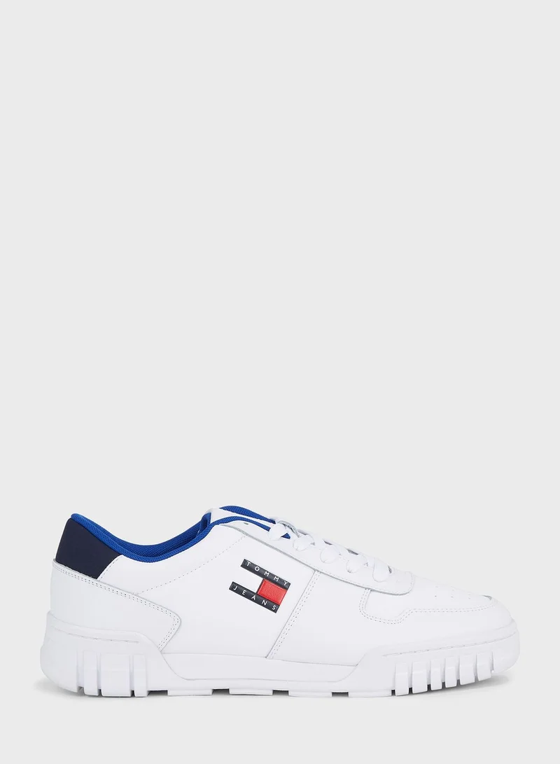 تومي جينز Retro Evolve Low Top Sneakers