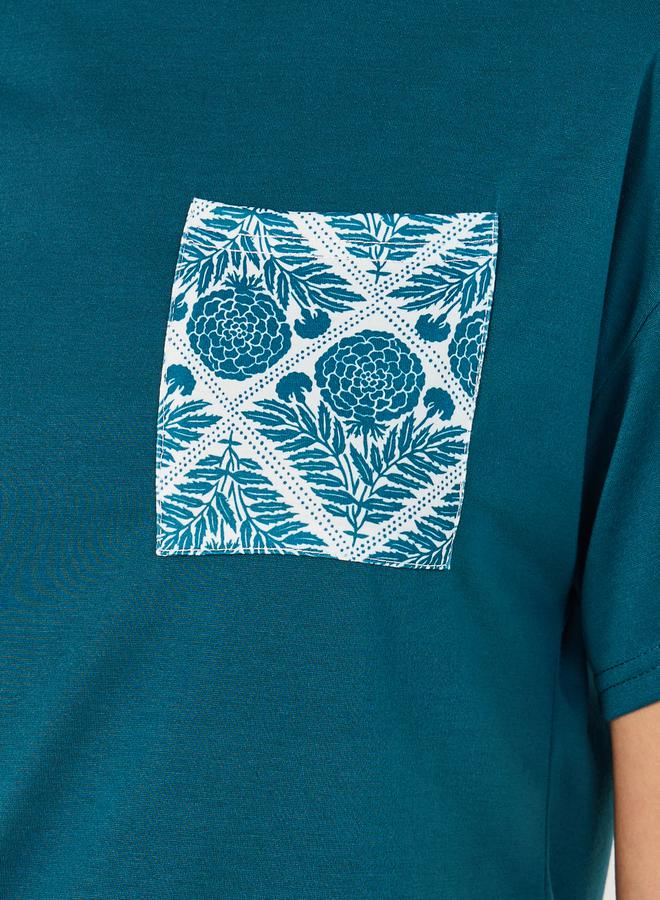 Styli Dropped Shoulder Print Pocket T-Shirt and Pyjama Pants Set - Image 4