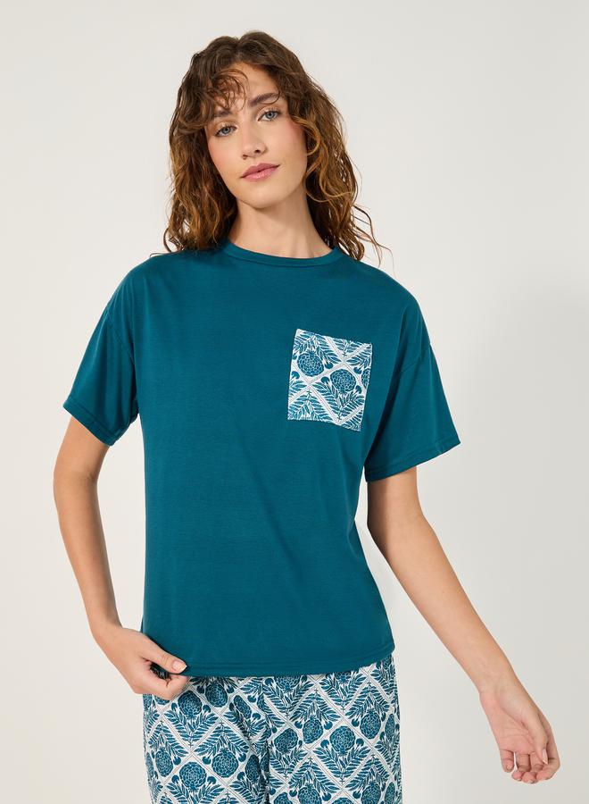 Styli Dropped Shoulder Print Pocket T-Shirt and Pyjama Pants Set - Image 3