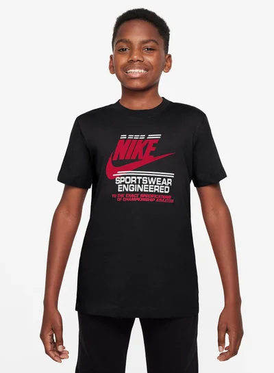 Nike Nsw Brandmark Futura Logo T-Shirt