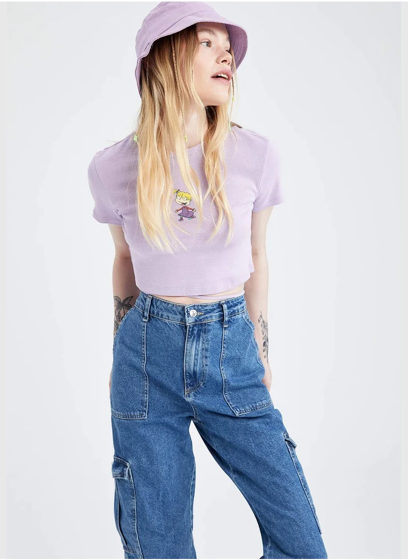 ديفاكتو Fitted Short Sleeve Nickelodeon Rugrats Printed Crop Top