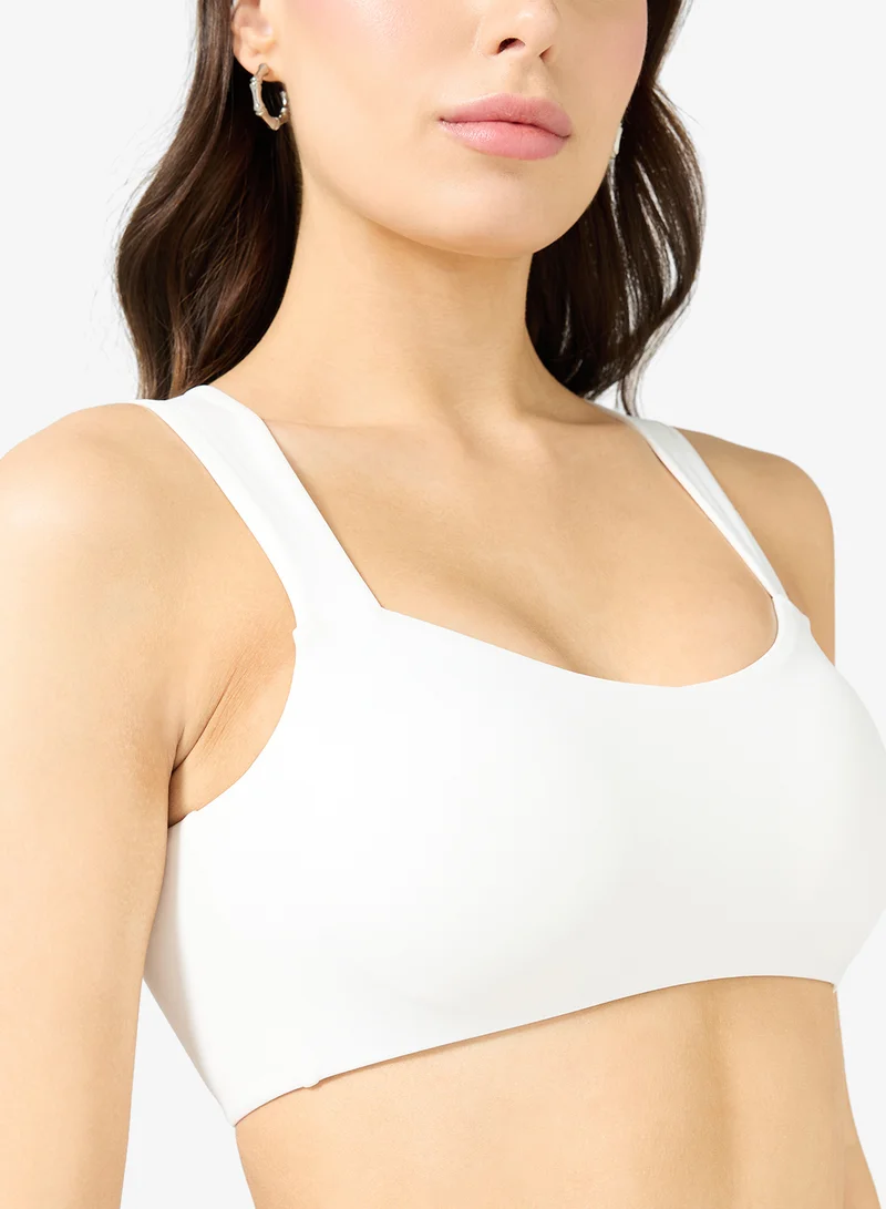 FRWD  Seamless Sports Bra with Back Cutout for Women | Best Price UAE