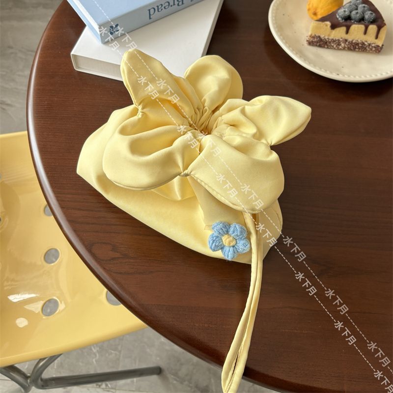 حقيبة كتف نسائية قطنية بطبعة زهور لطيفة - Image 4
