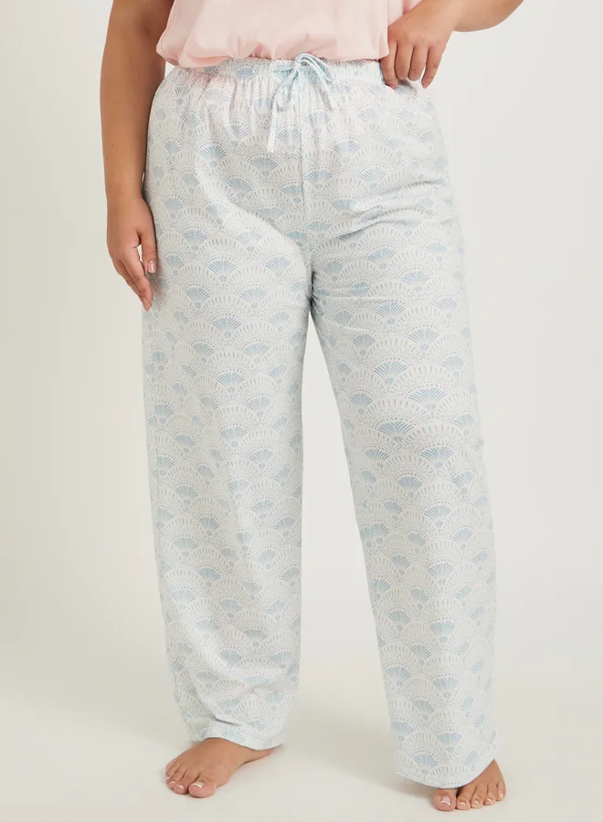 Styli Plus Size Slogan Print Ruffle Hem T-Shirt and Pyjama Set