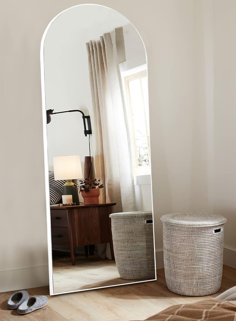 ديكور هيلز مرآة مقوسة كاملة الطول - مرآة عصرية وأنيقة كاملة الجسم لغرفة النوم، وغرفة المعيشة، وغرفة المكياج، والحمام - مثبتة على الحائط أو قائمة بذاتها بإطار أنيق - تصميم كبير ومتين أبيض - 65 × 180 سم - Image 5