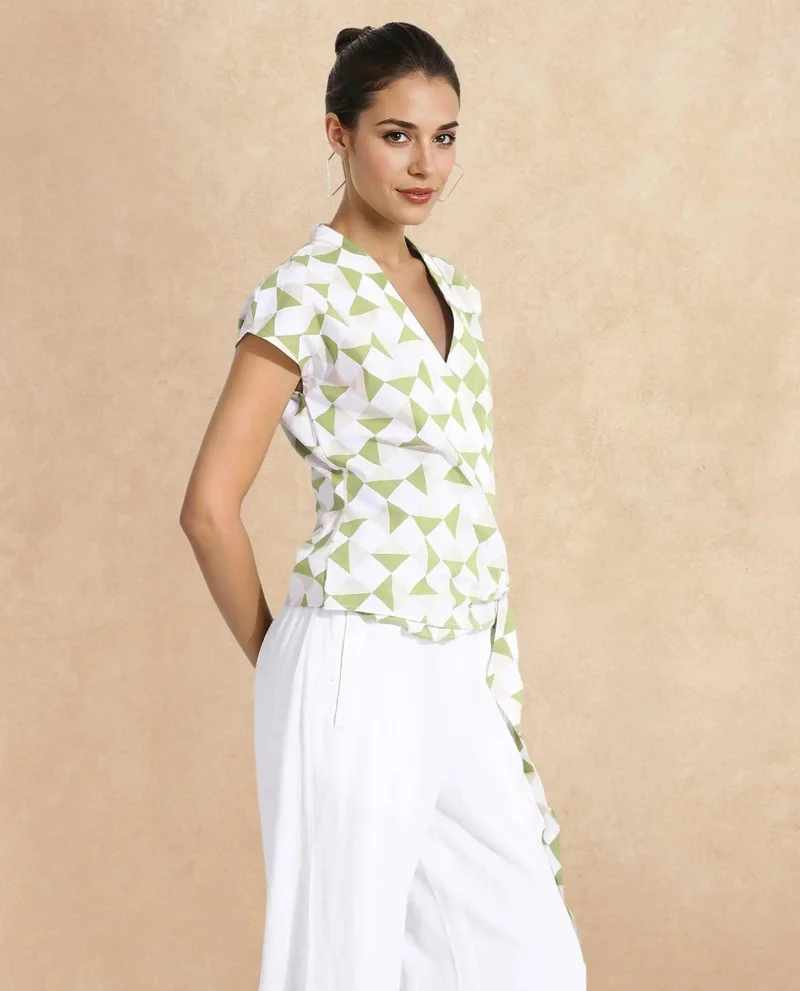 Rareism Women's Extended Sleeve Overlap Neck Top Â€“ Geometric Printï¿½