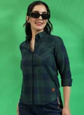 Campus Sutra Green & Blue