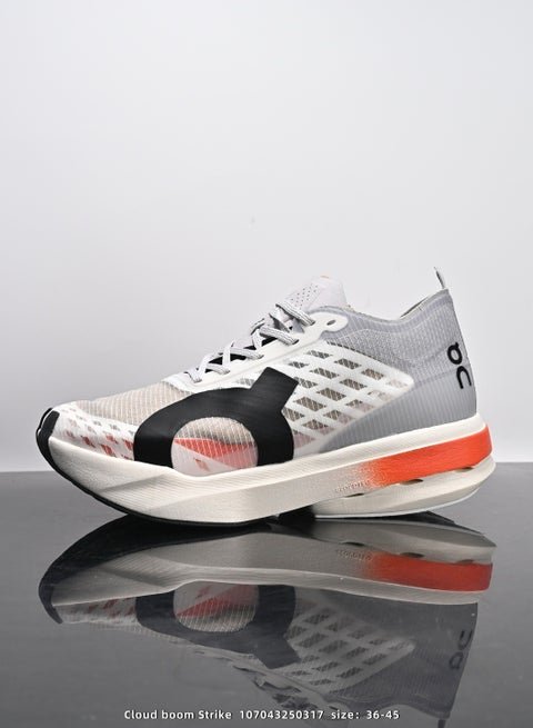 New Outdoor ON Cloudboom Strike Sports Shoes