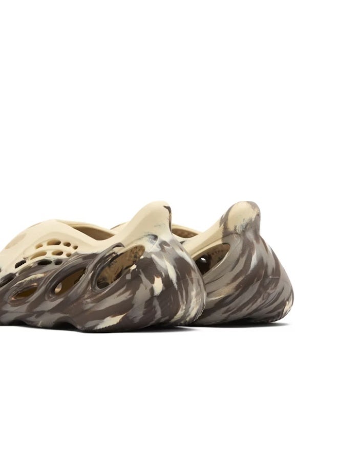 yeezy Yeezy Foam Runner MX Cream Clay  - Image 5