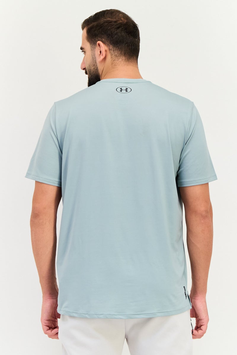 UNDER ARMOUR تي شيرت تدريب قصير الأكمام للرجال بتصميم فضفاض، رمادي - Image 3