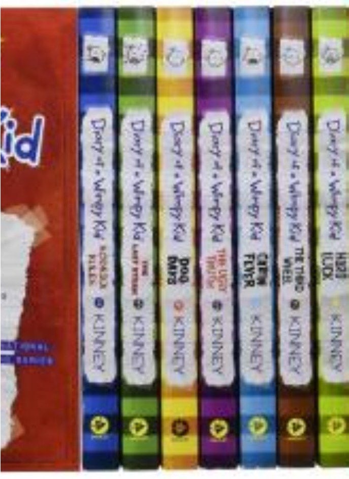 Diary of a Wimpy Kid Box of Books 1-13 + DIY (Export Edition) 