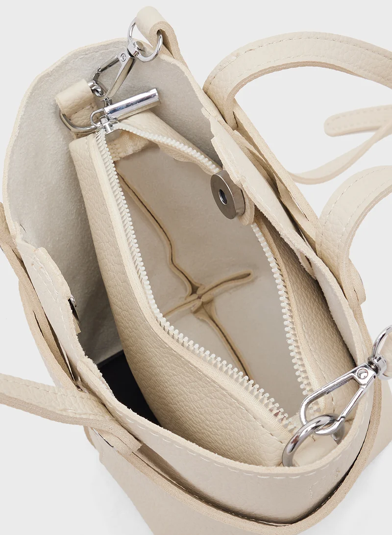 Ginger Bucket Tote