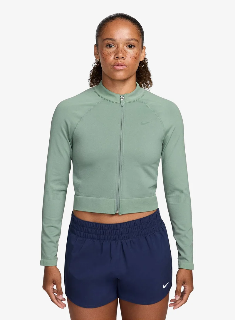 نايكي تيشيرت برو دراي فيت بدون خياطة متوسط الطبقات