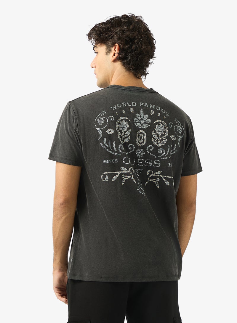 GUESS Short Sleeve World Famaous T-Shirt - Image 2