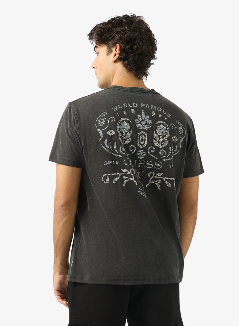 جس تي شيرت بأكمام قصيرة شهير عالميًا - Image 2