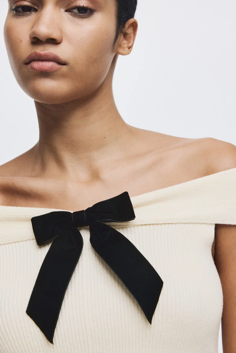 H&M Bow-detail off-the-shoulder top