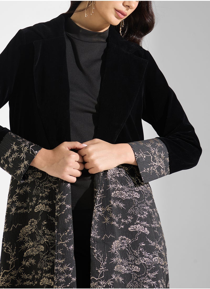 Khizana Printed Abaya  - Image 3