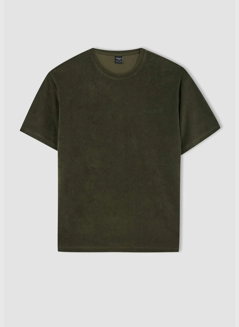 ديفاكتو Boxy Fit Short Sleeve T-Shirt