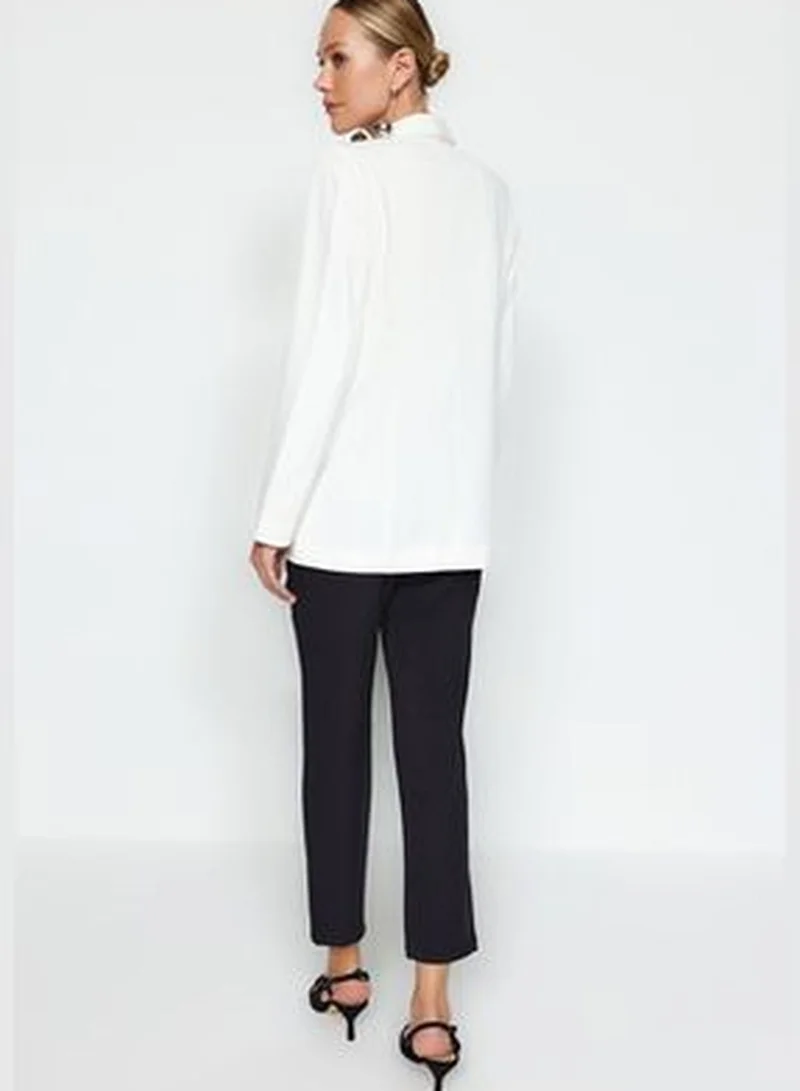 trendyol Ecru Regular Lined Double Breasted Blazer with Closure TWOSS23BC00106