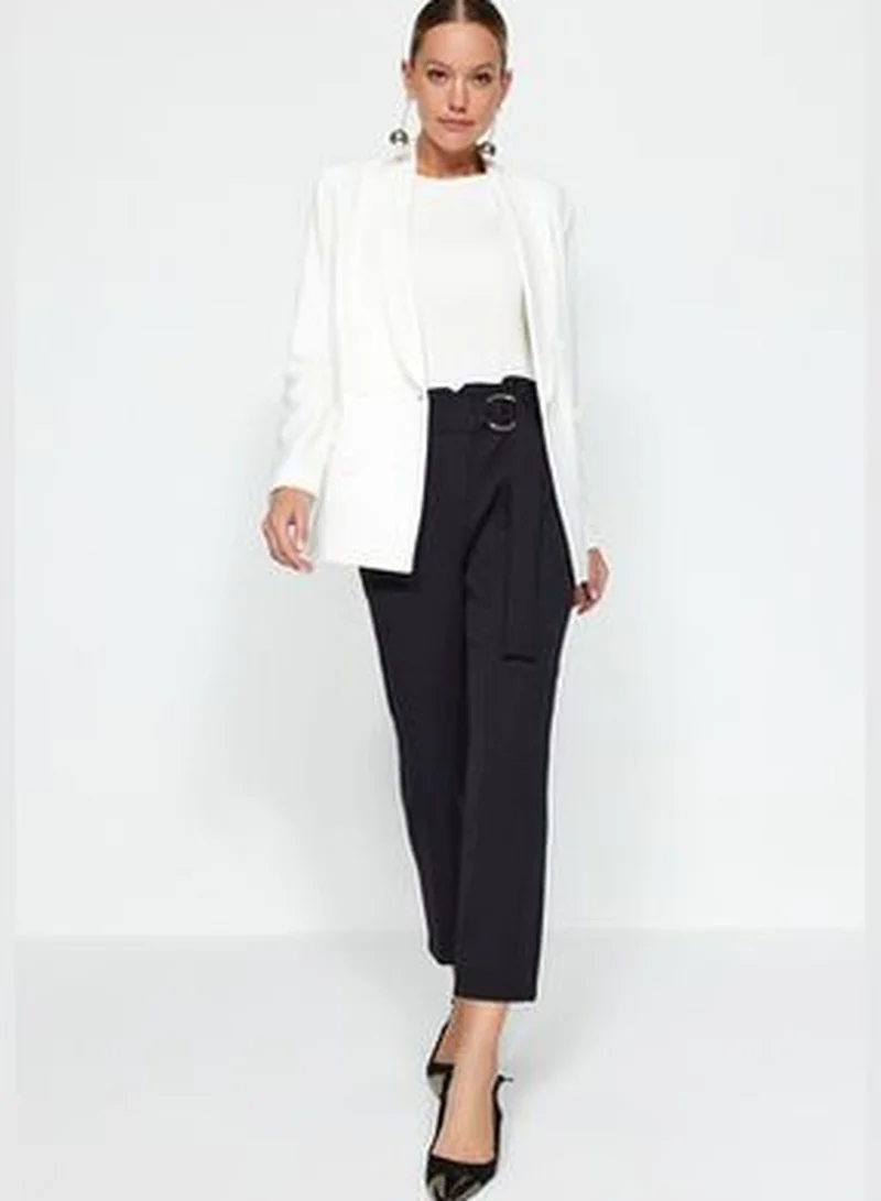 trendyol Ecru Regular Lined Double Breasted Blazer with Closure TWOSS23BC00106