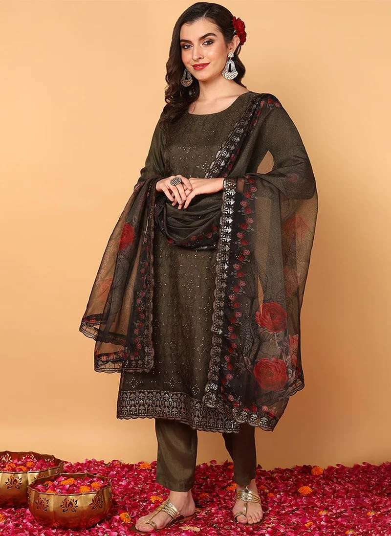 زيري سوق Green Organza Floral Embroidered Straight 3-Piece Kurta Set