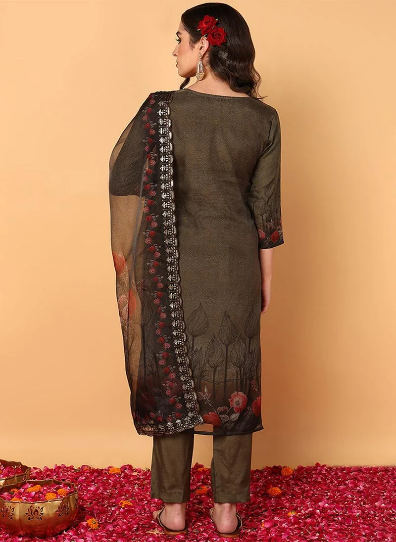 زيري سوق Green Organza Floral Embroidered Straight 3-Piece Kurta Set