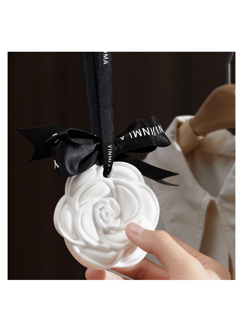 رات سو معطرات هواء للسيارة، 4 قطع، معلقة كاميليا للمرآة الخلفية لتعطير الهواء، مناسبة للنساء. - Image 4