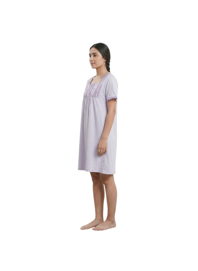 زيكوتكس  جلابية نسائية قطن ناعم - قصة مريحة مزينة بتطريز أنيق - متوفرة بألوان متعددة - Image 3
