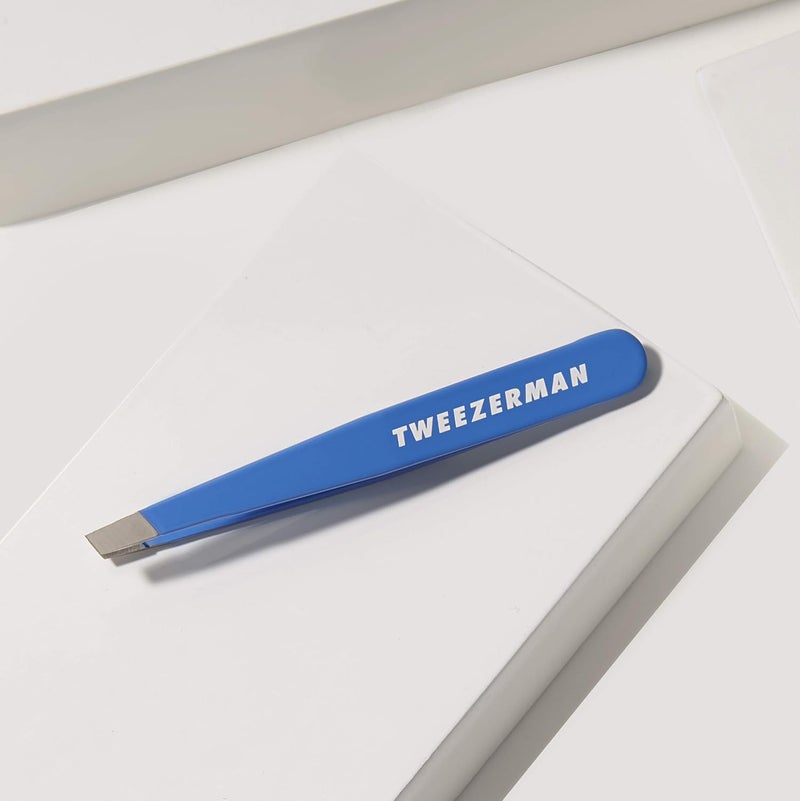Tweezerman Mini Slant Travel Tweezers For Eyebrows, Travel Tweezers for Eyebrows, Facial Hair, Ingrown Hair (Bahama Blue) - Image 3