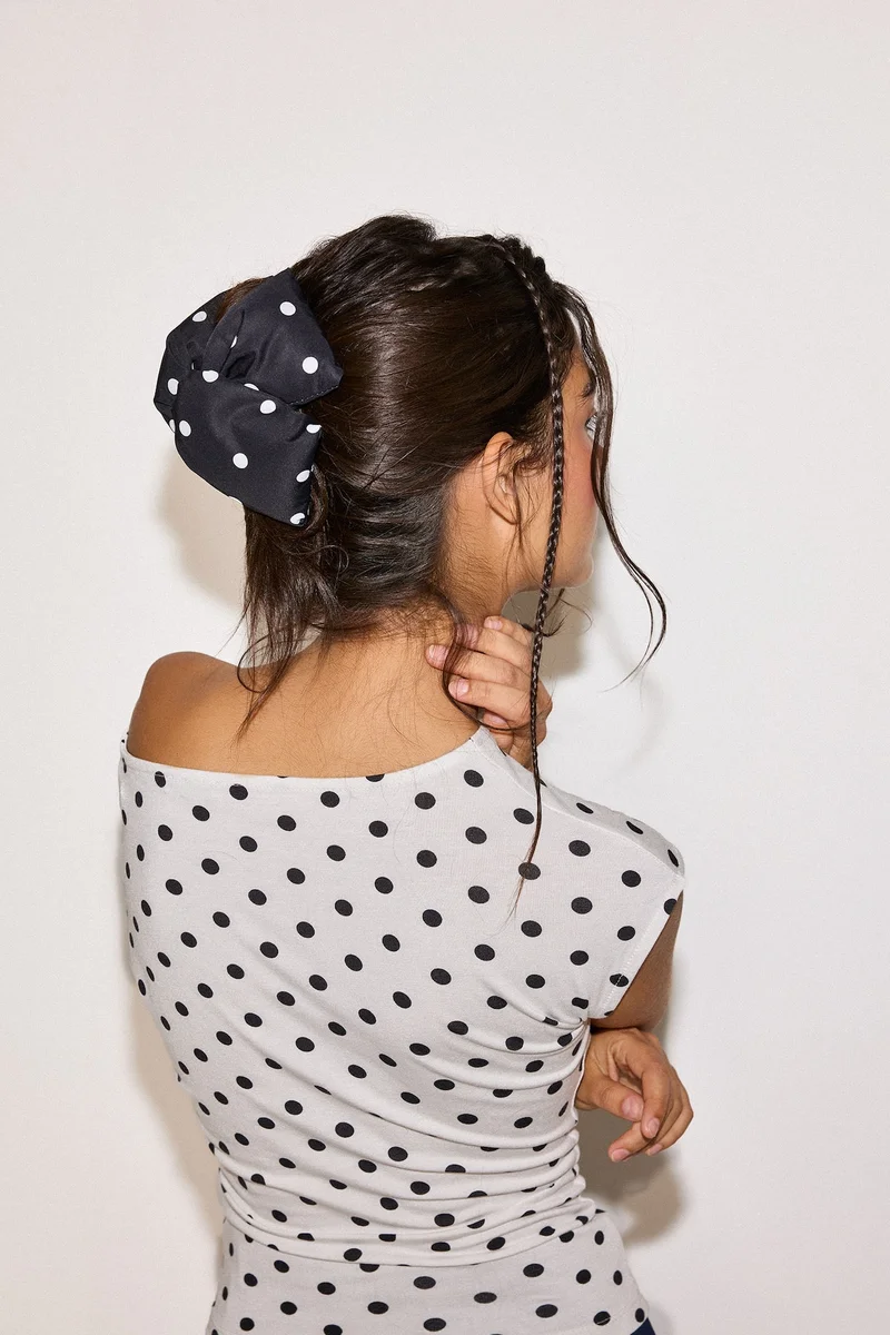 Woman Hair Clip