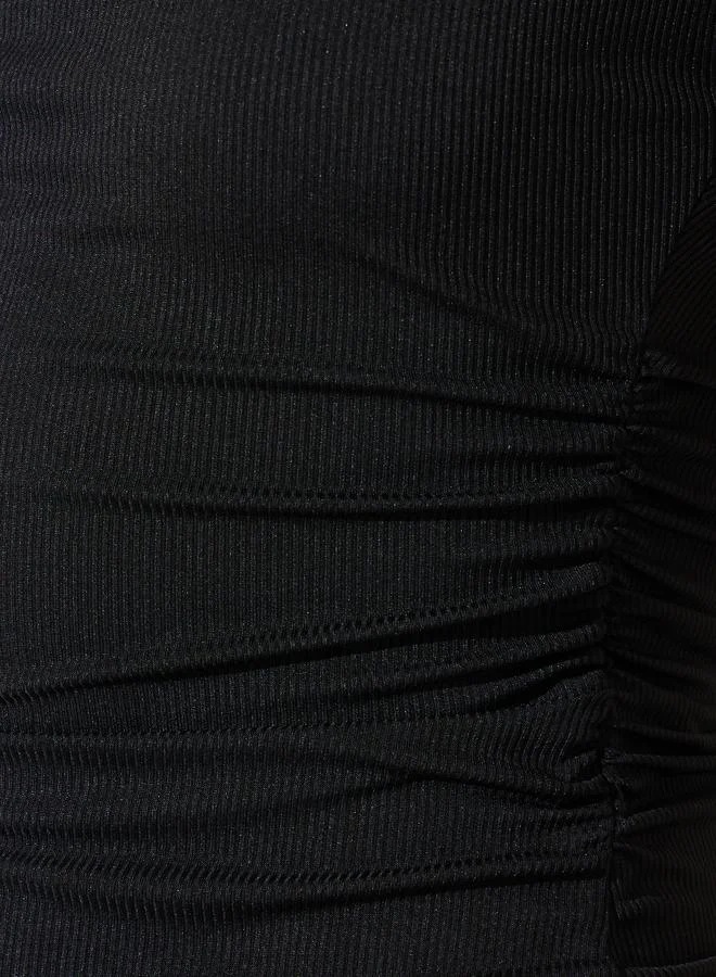 Styli Black Black Ribbed T-Shirt with Cinched Waist for Women | Best Price UAE