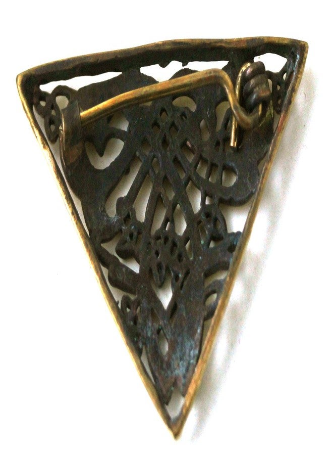 LynnAround Bronze Nordic Celtic brooch Vintage Triangle Shaped Filigree Irish Norse Jewelry from Thailand (Brooch V.2) - Image 2