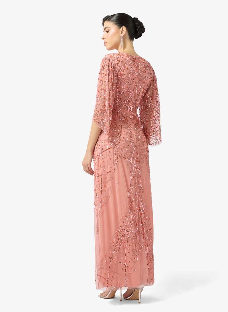 اميليا روز فستان ماكسي بأكمام واسعة مزينة