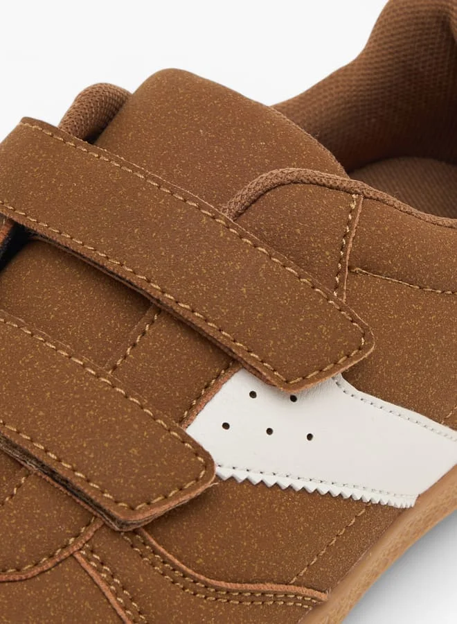 ال بي ال من شو اكسبرس Boys Panelled Ankle Sneakers with Hook and Loop Closure