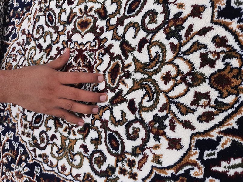 ATM CARPET سجادة إيه تي إم - المظهر الجديد لسجادة الحرير الكشميري - ديكور غرفة المعيشة وغرفة النوم والمكتب - مستورد من الولايات المتحدة الأمريكية - علامة تجارية موثوقة - الحجم 2X6 قدم - اللون الأسود 60 سم × 180 سم - Image 5