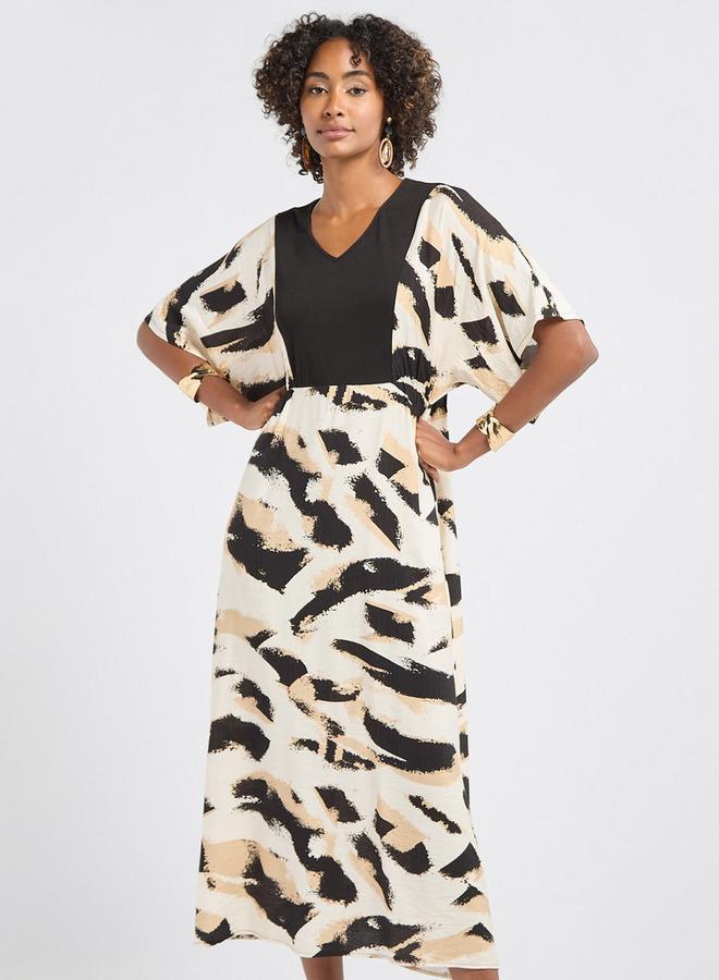 Splash FAV Printed V-neck Midi Dress with Short Sleeves - Image 1