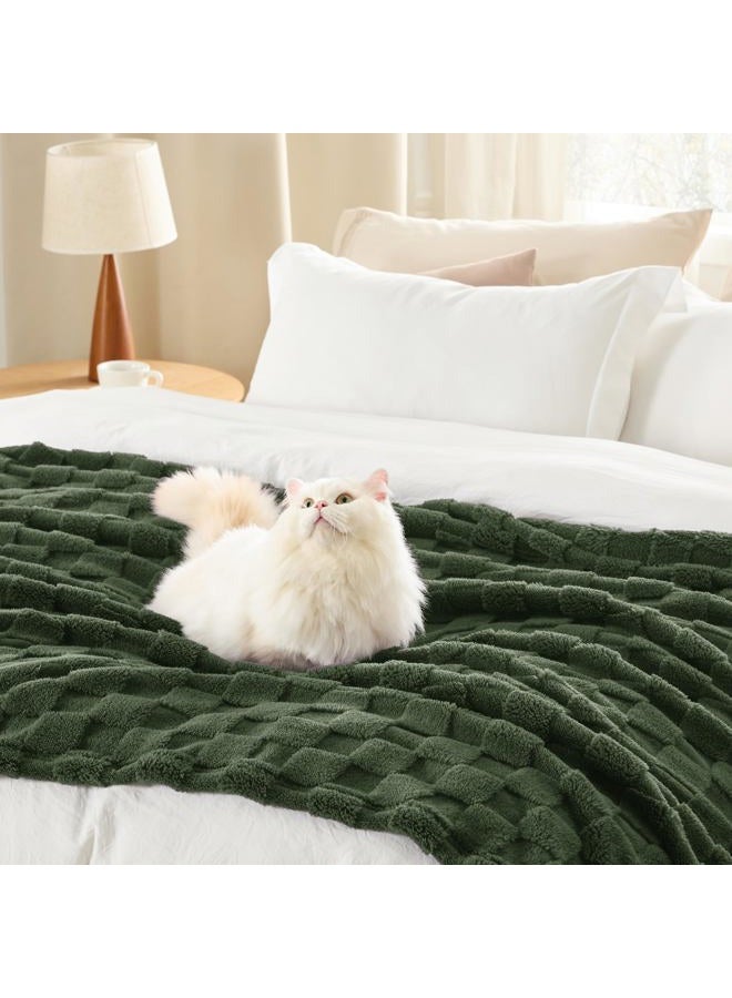 Bedsure GentleSoft Blankets Queen Size for Bed - Super Soft Cozy Spring Blanket for Kids Girls, Large Fuzzy Fleece Throw for Bedroom Decor, Olive Green, 90x90 Inches - Image 4