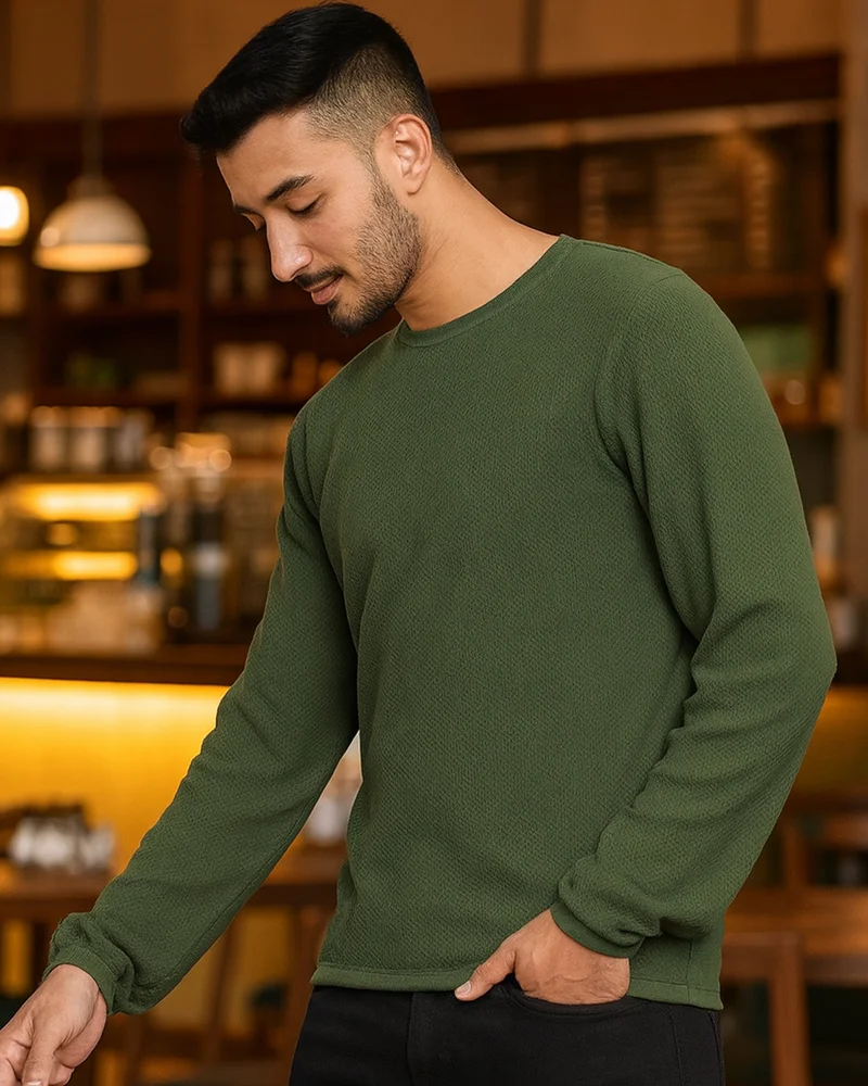 بيواكوف كنزة رجالية محبوكة مسطحة بلون الزيتون