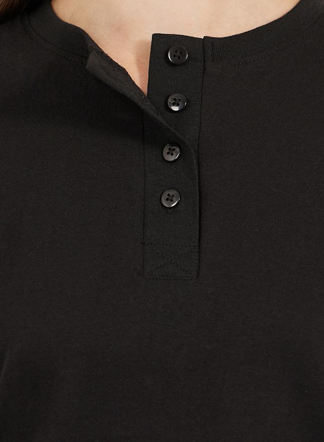 Styli Black Knitted T-Shirt and Straight Pyjama Set for Women - Image 4