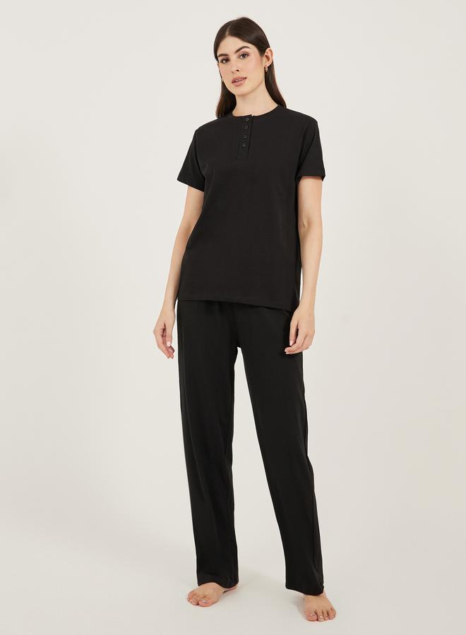 Styli Black Knitted T-Shirt and Straight Pyjama Set for Women - Image 2