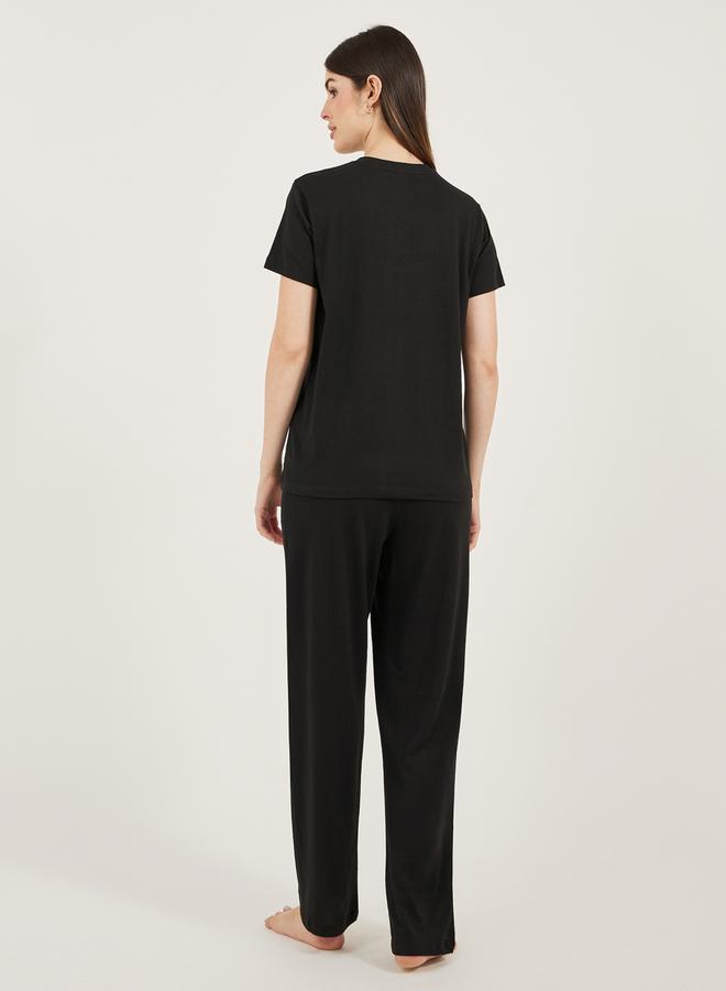Styli Black Knitted T-Shirt and Straight Pyjama Set for Women - Image 5