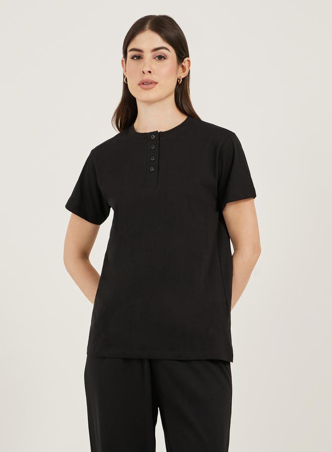 Styli Black Knitted T-Shirt and Straight Pyjama Set for Women - Image 3
