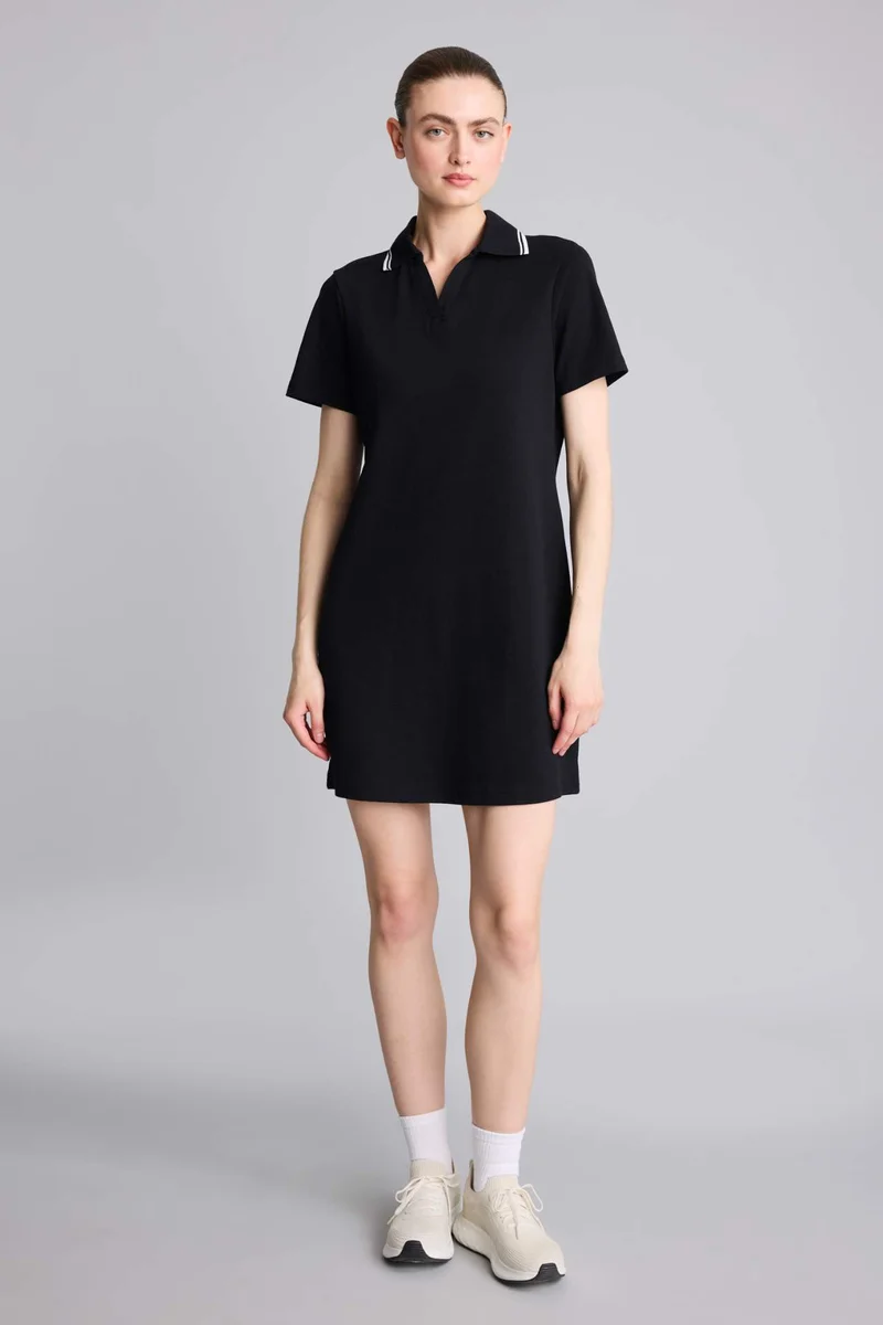 ديفاكتو Standard Fit Pique Dress