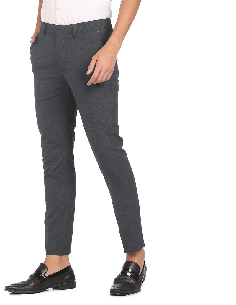 Mid Rise Woven Check Formal Trousers