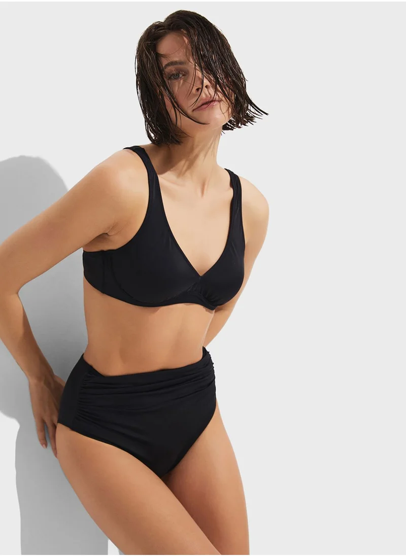 جون Plunge Neck Bikini Top & Bottom Set