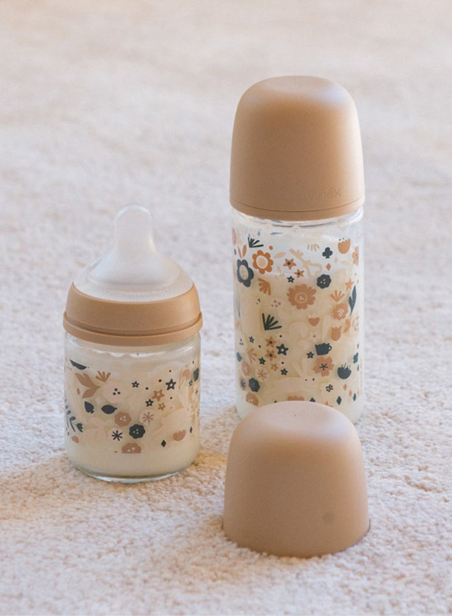 SUAVINEX طقم هدايا ترحيب بالطفل مكون من 5 قطع للمواليد الجدد، زجاجات الرضاعة، مصاصة، حامل المصاصة وموزع الحليب البودرة - أزرق - Image 5