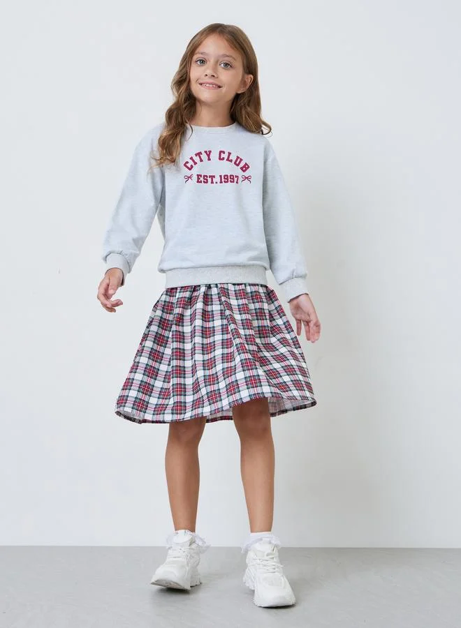 Styli Girls Grey Graphic Sweatshirt and Plaid Skirt Set