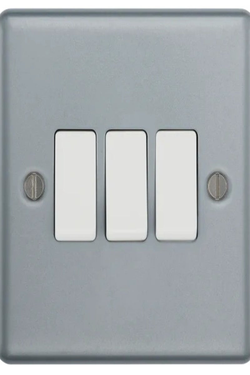 BG Metal Clad 10Ax 3G 2W Switch MC543